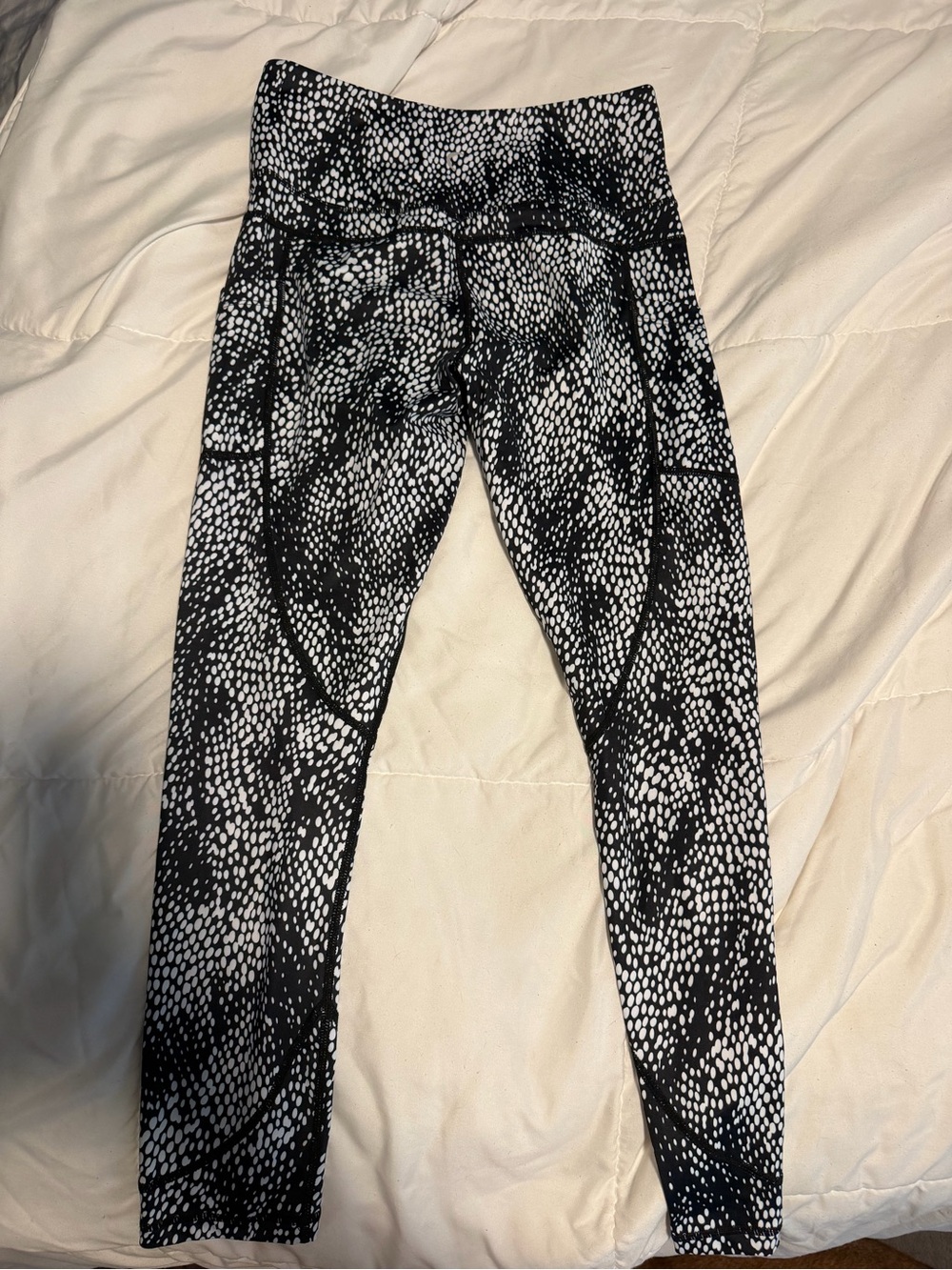 ZYIA Black & White Speckle Leggings